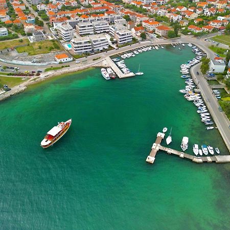 Holiday Apartments Ivano & Leo - Private Parking Zadar Eksteriør billede