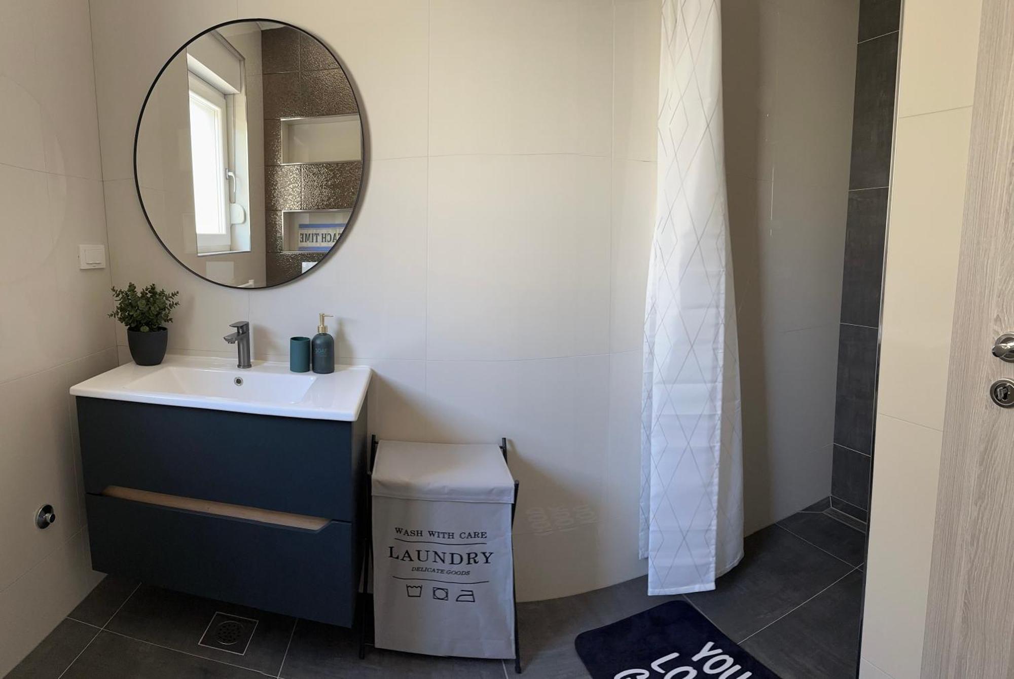 Holiday Apartments Ivano & Leo - Private Parking Zadar Eksteriør billede