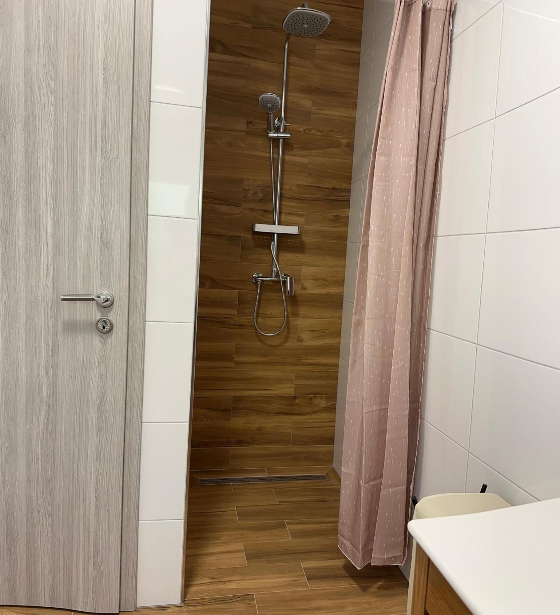 Holiday Apartments Ivano & Leo - Private Parking Zadar Eksteriør billede