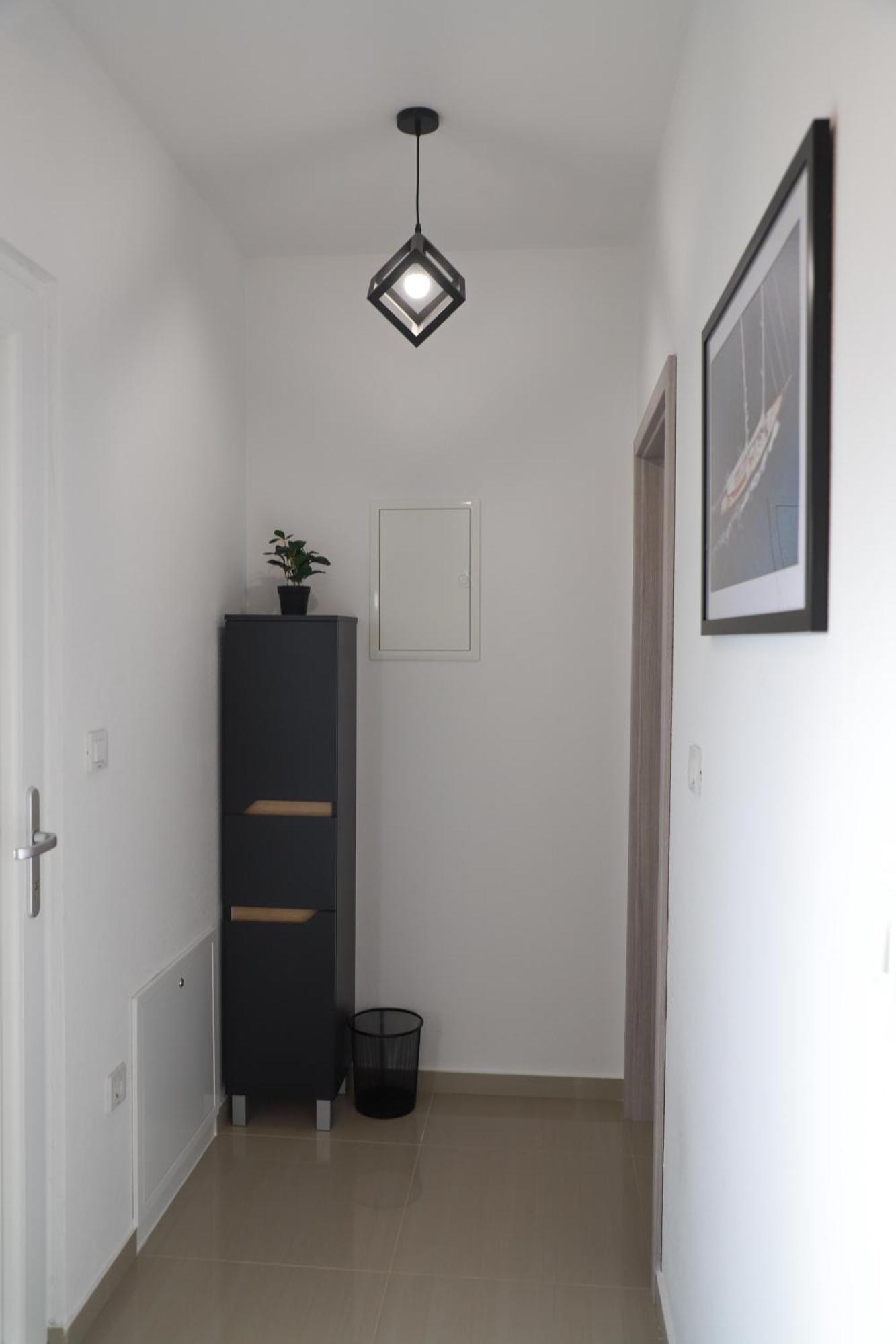 Holiday Apartments Ivano & Leo - Private Parking Zadar Eksteriør billede