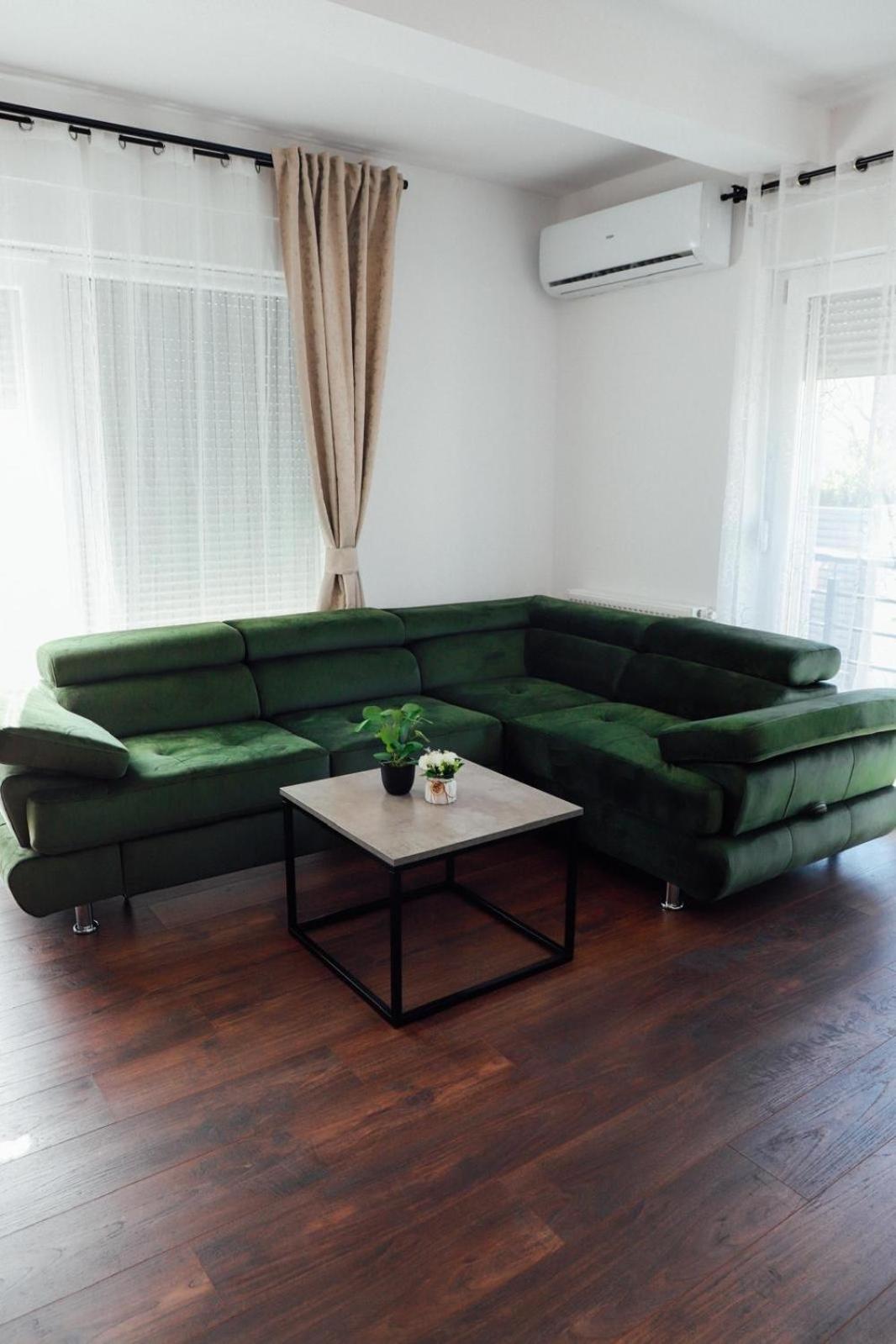 Holiday Apartments Ivano & Leo - Private Parking Zadar Eksteriør billede