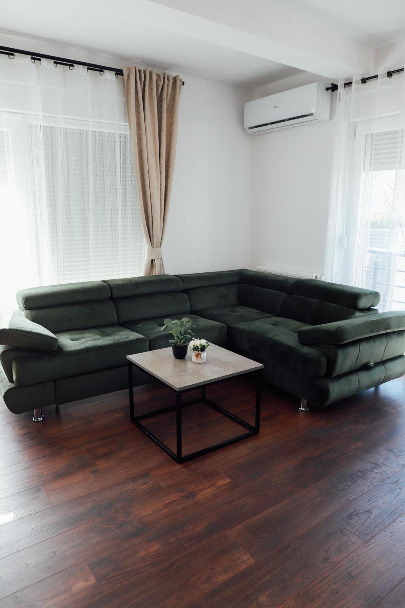 Holiday Apartments Ivano & Leo - Private Parking Zadar Eksteriør billede