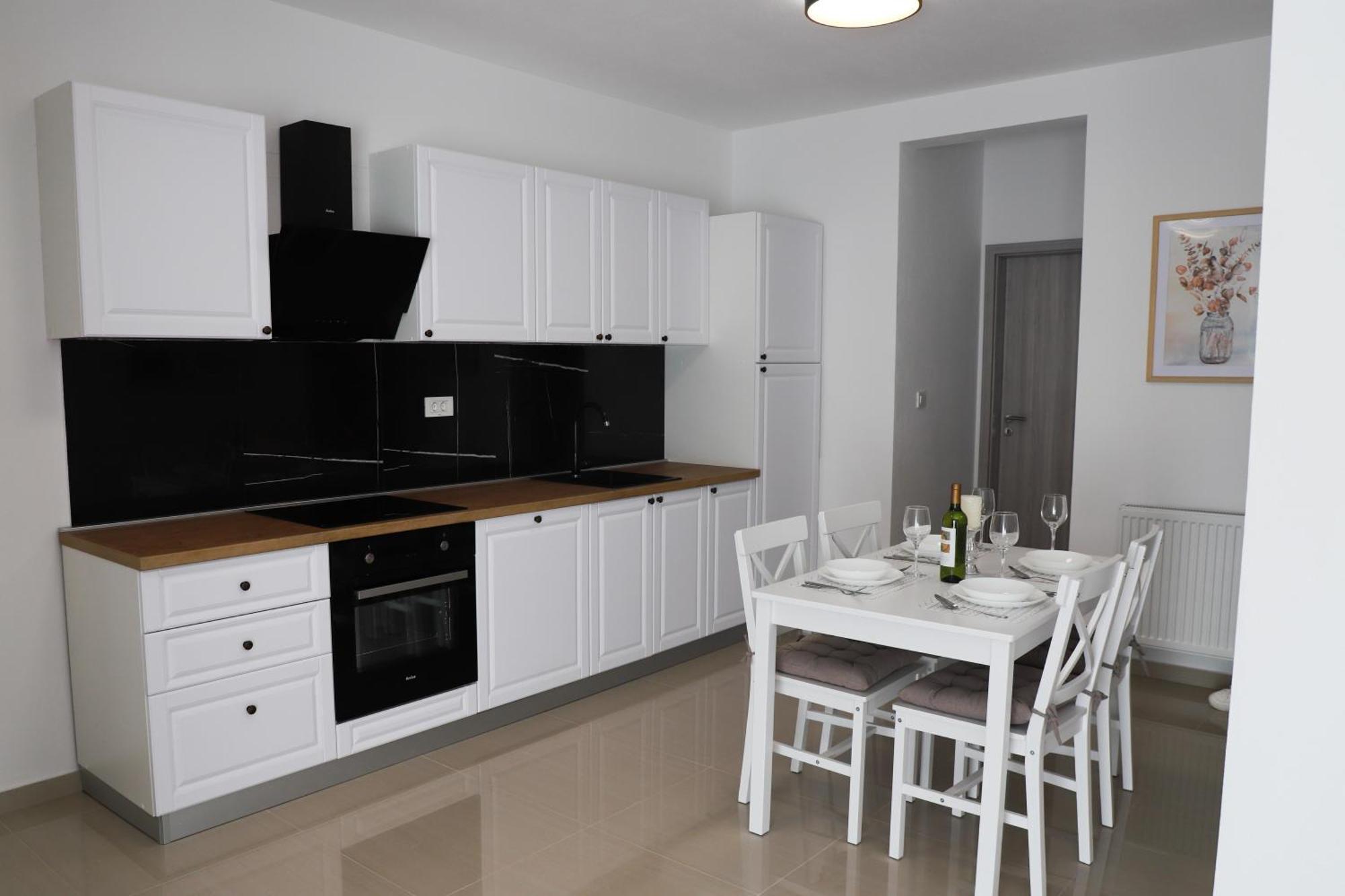 Holiday Apartments Ivano & Leo - Private Parking Zadar Eksteriør billede