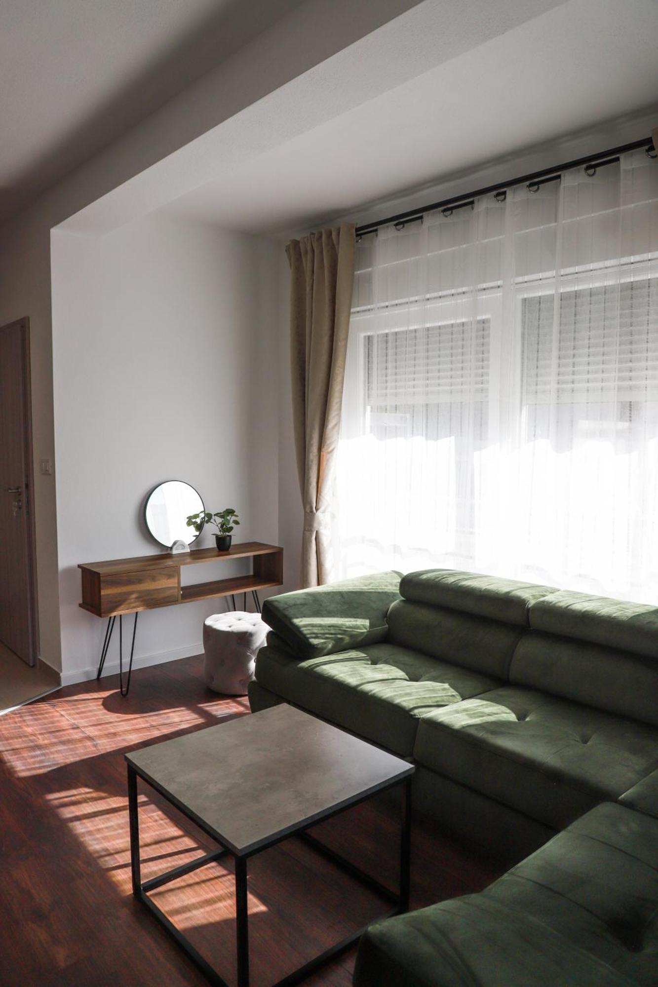 Holiday Apartments Ivano & Leo - Private Parking Zadar Eksteriør billede