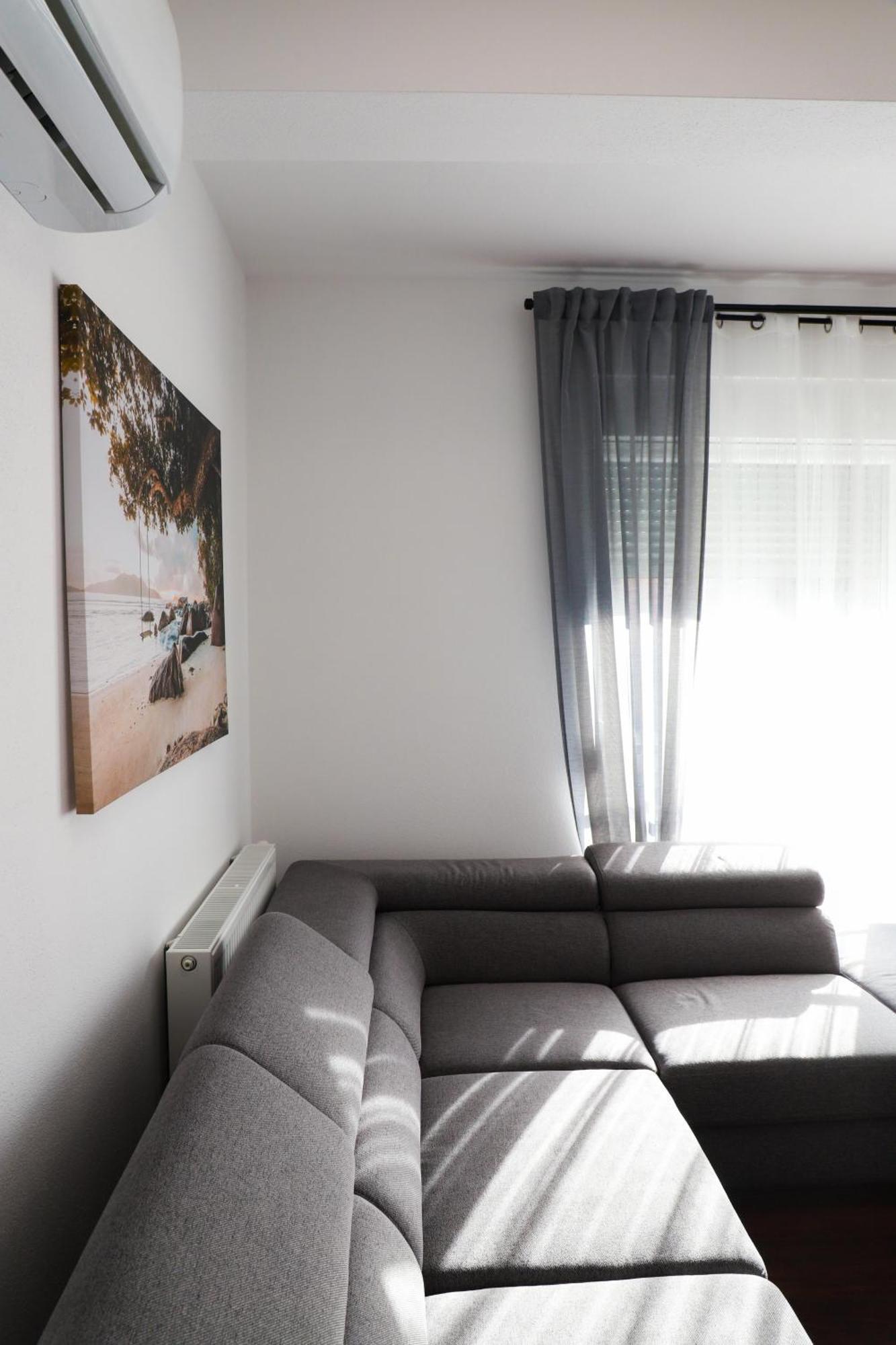 Holiday Apartments Ivano & Leo - Private Parking Zadar Eksteriør billede